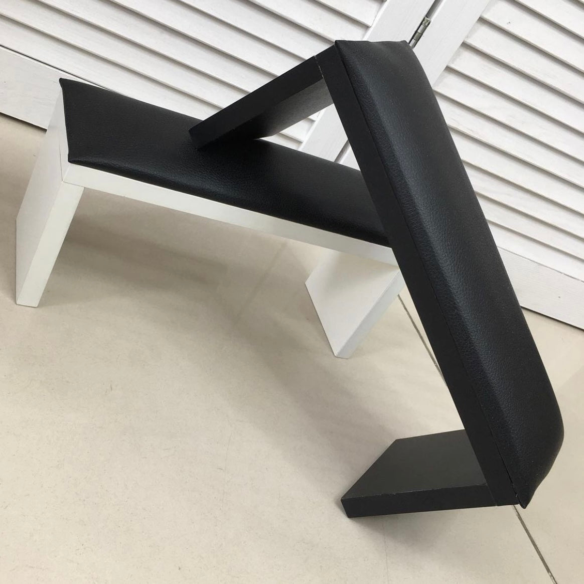 REPOSABRAZOS DE MADERA