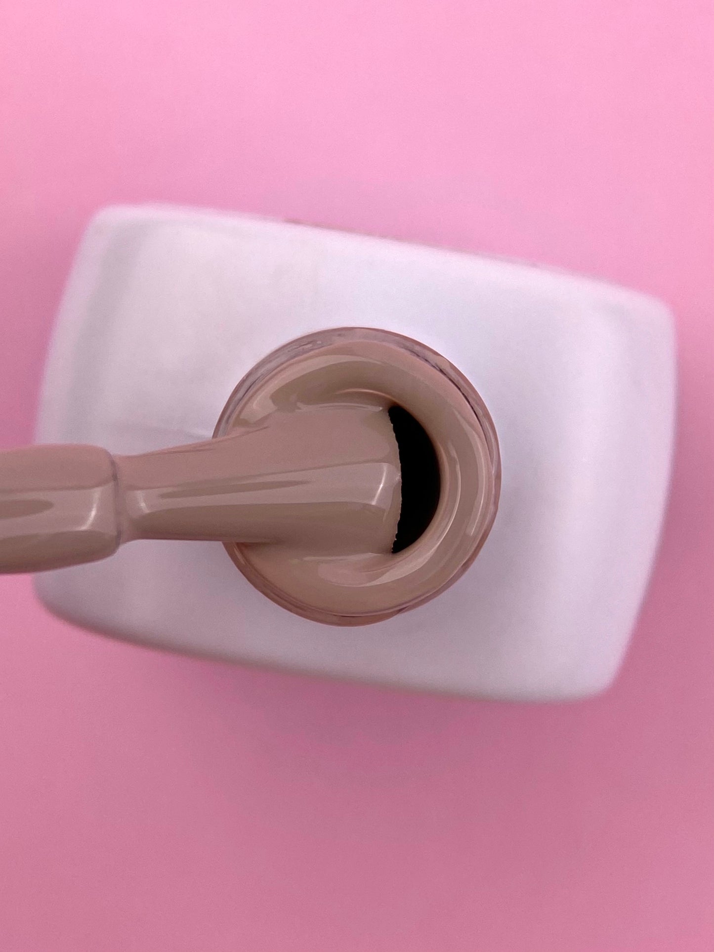 ESMALTE SEMIPERMANENTE LUNAMOON 8ML N 241